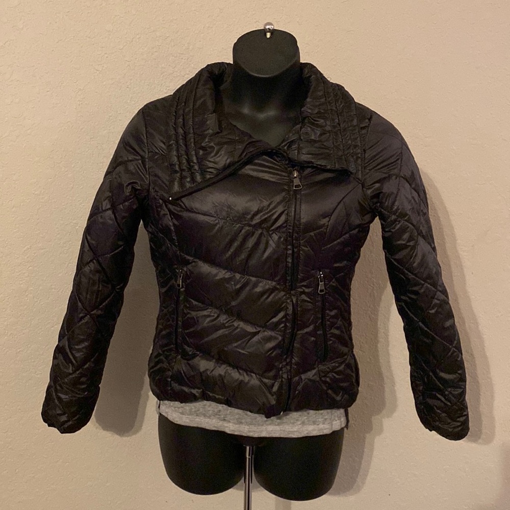 Madden Girl brand lightweight puffer coat, color: black, size: women M
